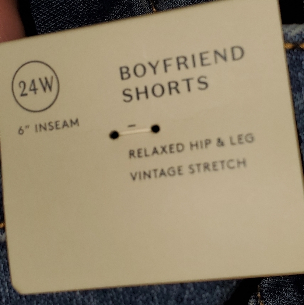 UNIVERSAL THREAD NWT distressed denim boyfriend shorts - Picture 7 of 7